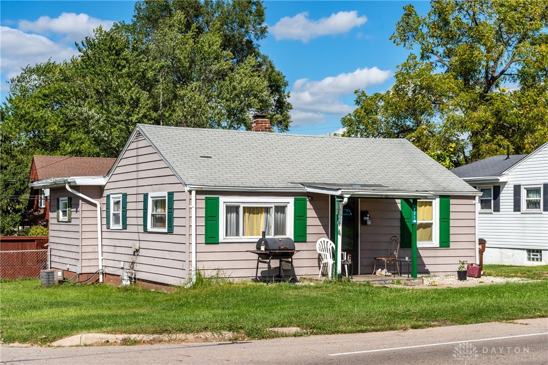 421 W Funderburg Road