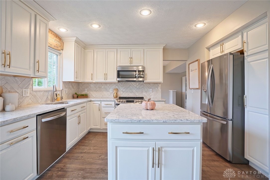 2432 Dutch Mill Drive