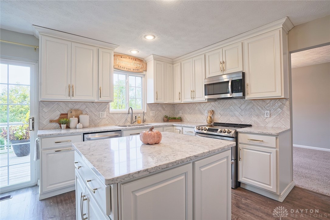2432 Dutch Mill Drive