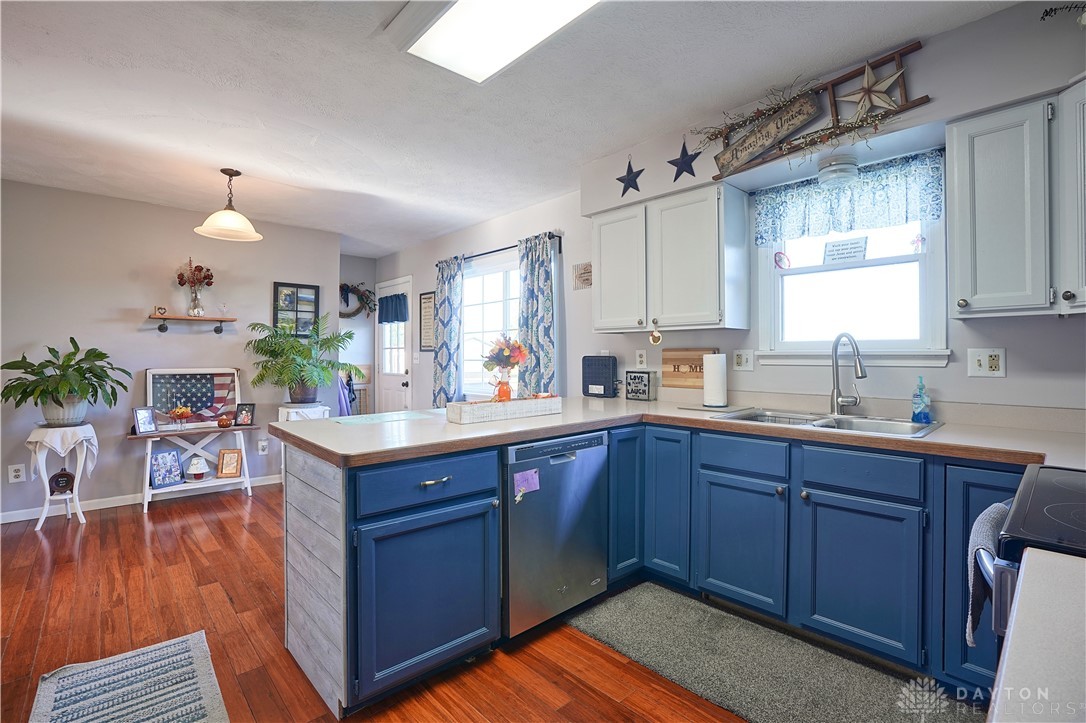 415 N Curry Road