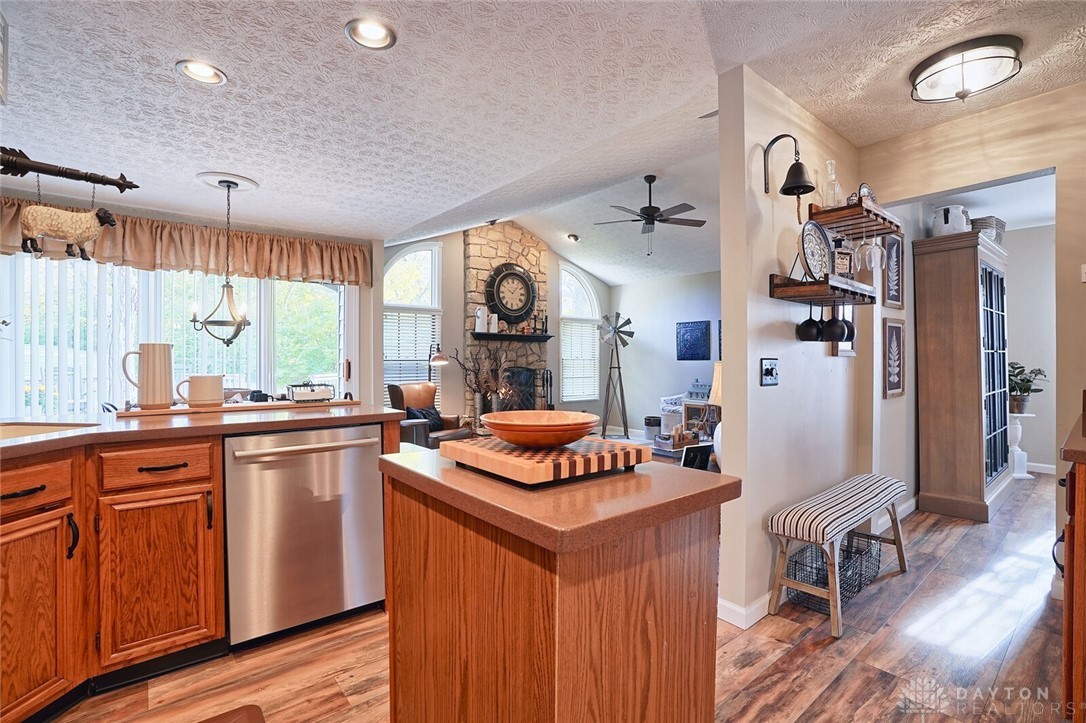 6768 Winding Cove