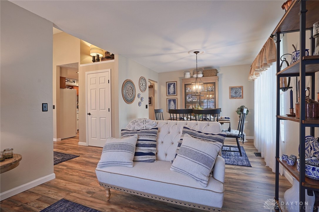 6768 Winding Cove