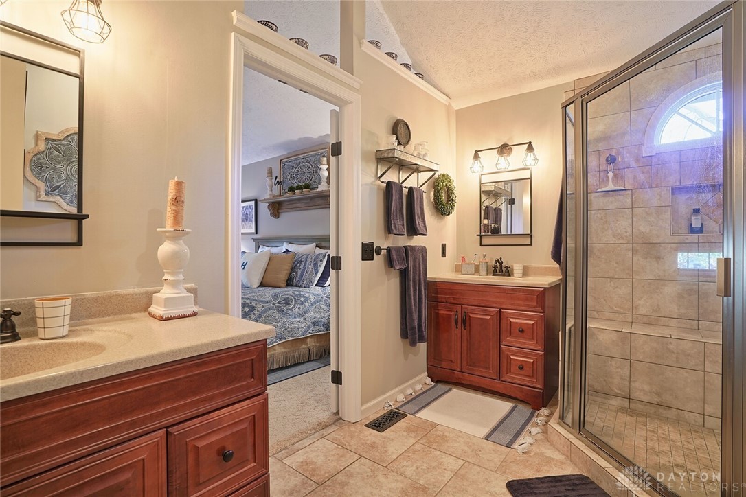 6768 Winding Cove