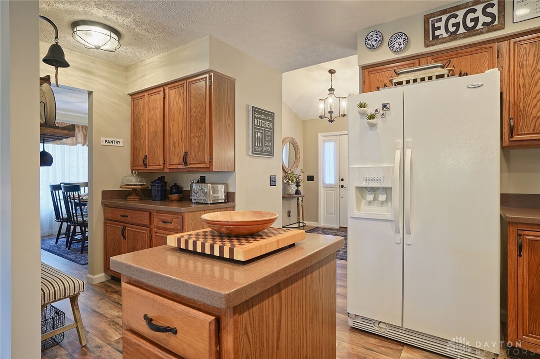 6768 Winding Cove