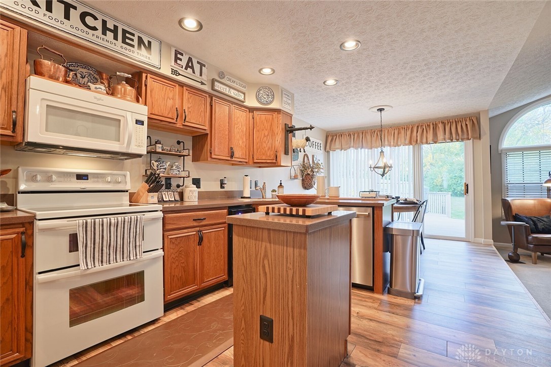 6768 Winding Cove