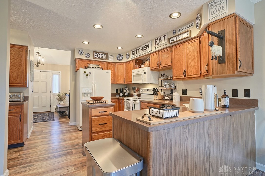 6768 Winding Cove