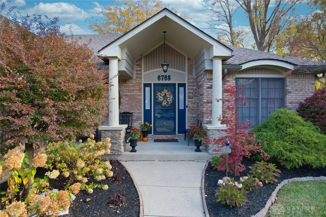 6768 Winding Cove