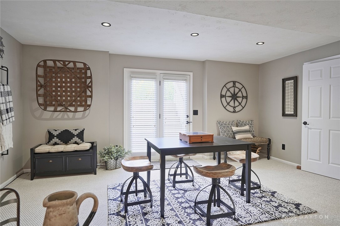 6768 Winding Cove