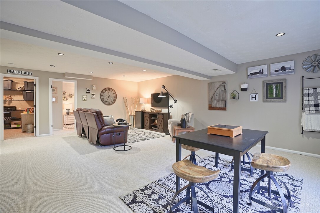 6768 Winding Cove