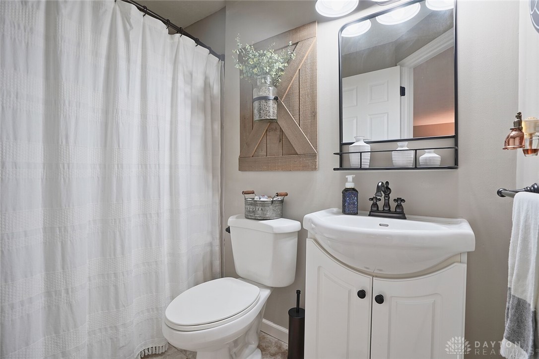 6768 Winding Cove