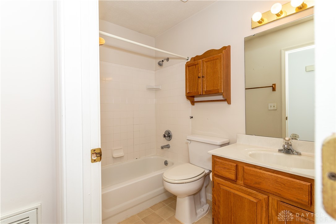 1779 Yardley Circle