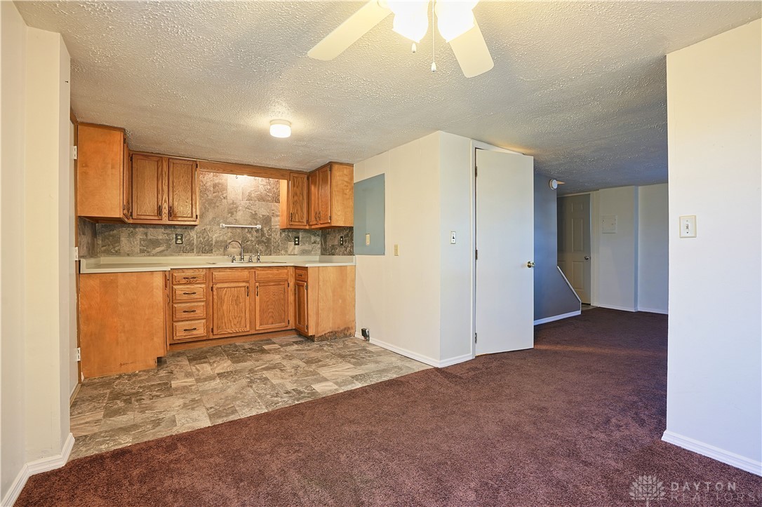 126 S Washington Street Unit: 3