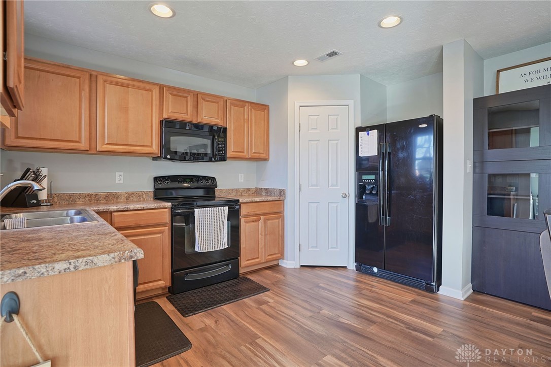 3310 Federalist Drive