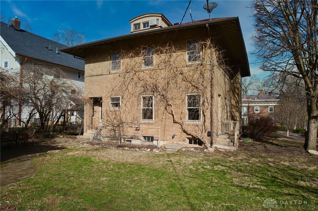 20 Volusia Avenue