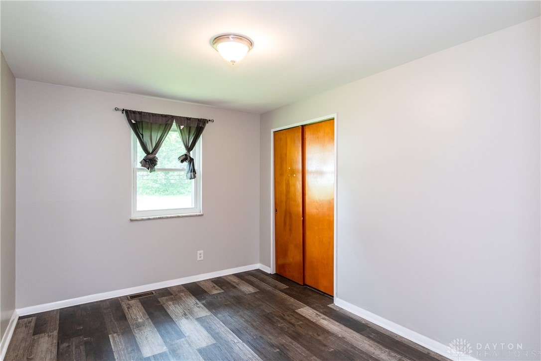 1041 Georgian Drive