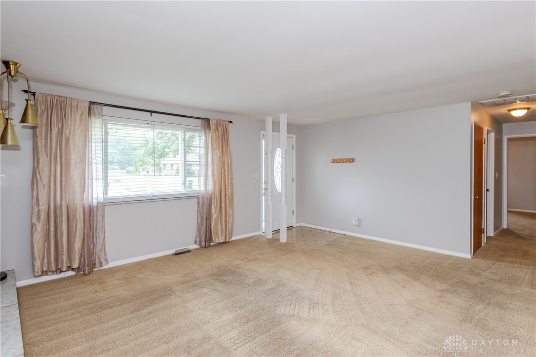 1041 Georgian Drive