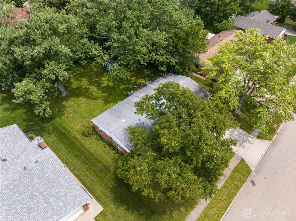 1041 Georgian Drive