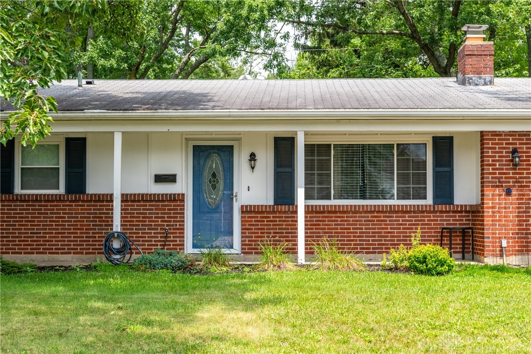 1041 Georgian Drive
