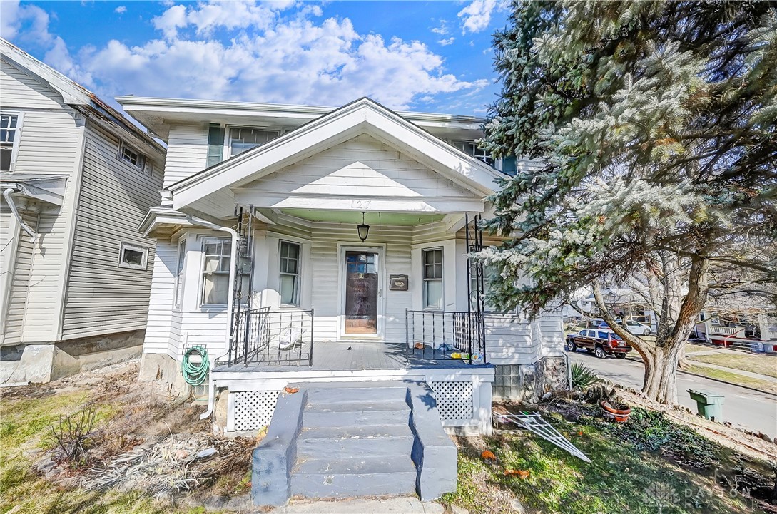 127 Iroquois Avenue