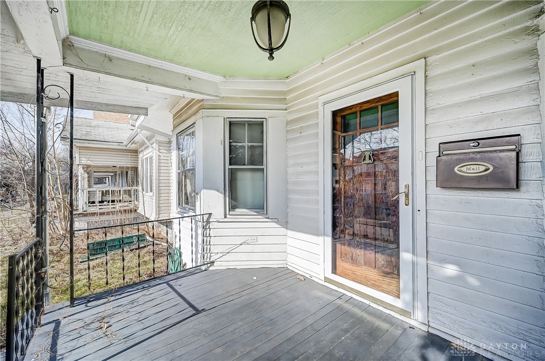127 Iroquois Avenue