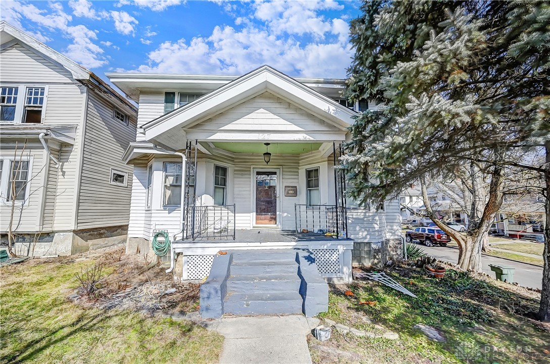 127 Iroquois Avenue