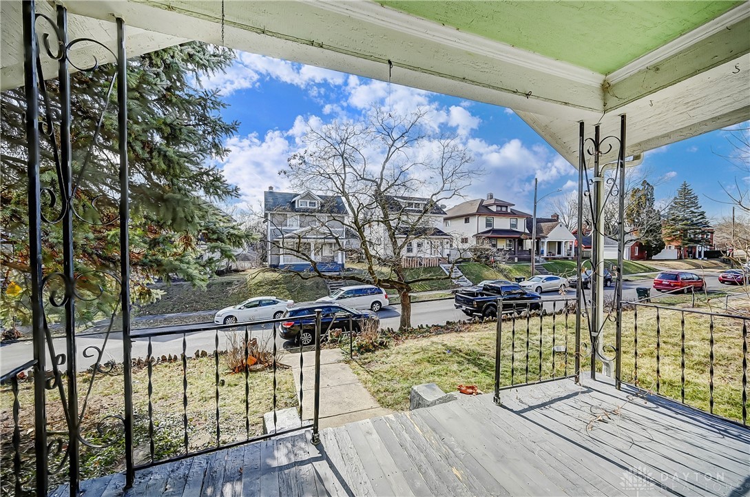 127 Iroquois Avenue