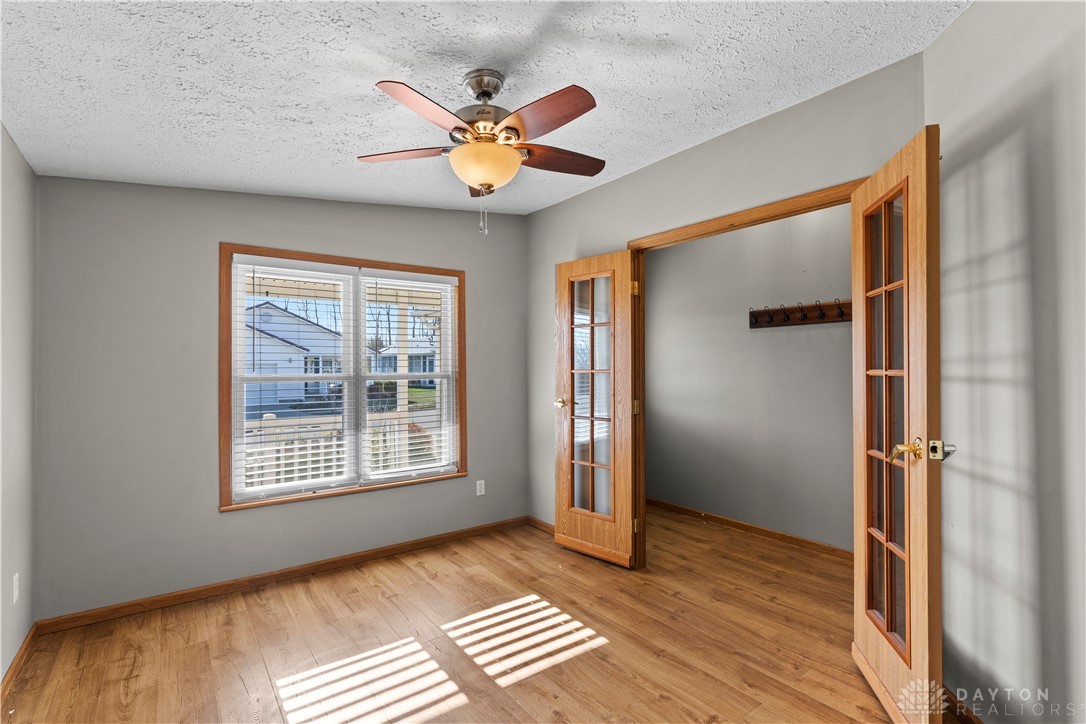 555 Park Hills Crossing 01