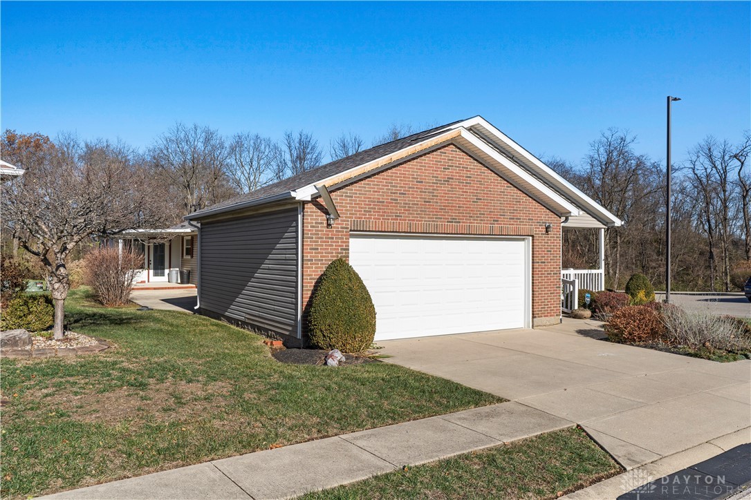 555 Park Hills Crossing 01