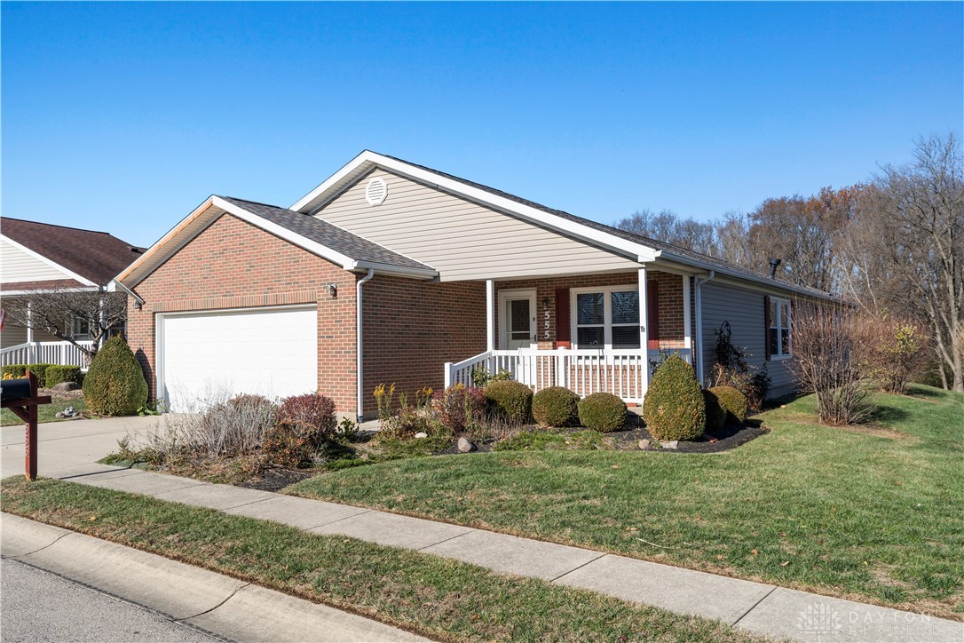 555 Park Hills Crossing 01