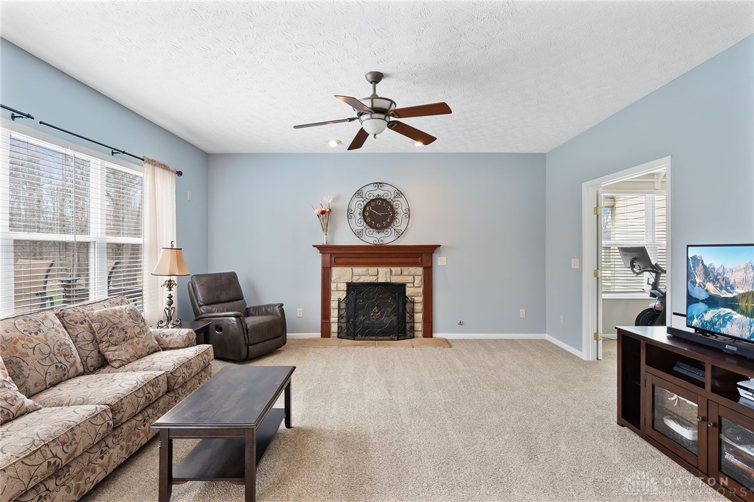 2709 Majestic Oaks Court