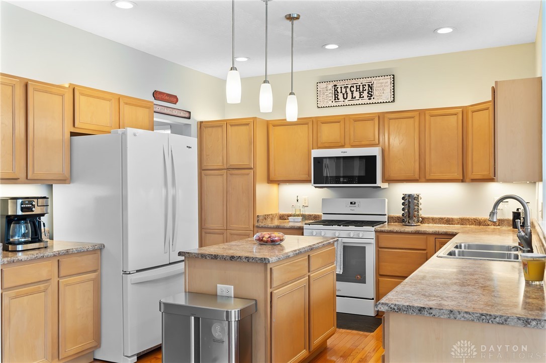 2709 Majestic Oaks Court