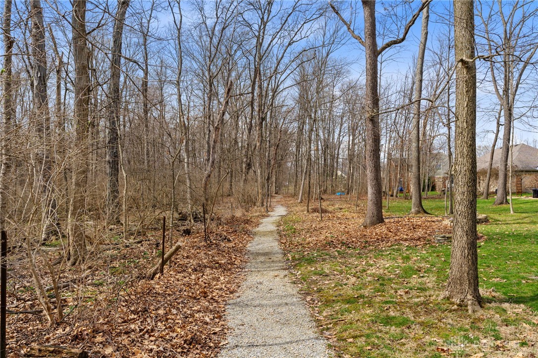 2709 Majestic Oaks Court