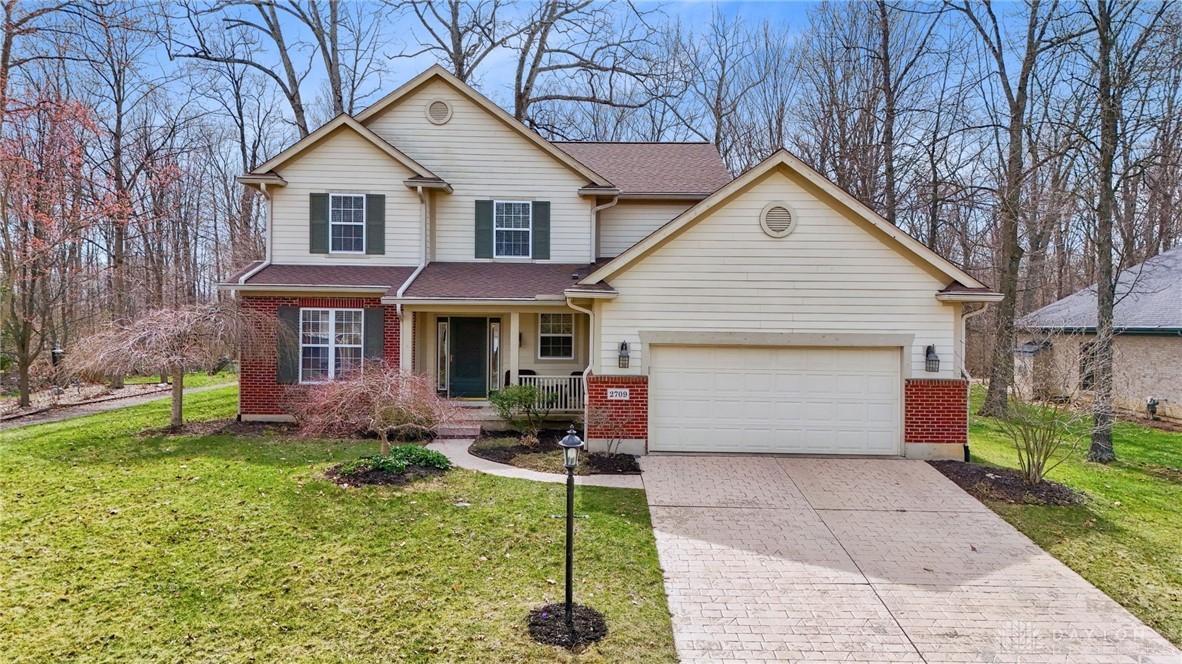 2709 Majestic Oaks Court