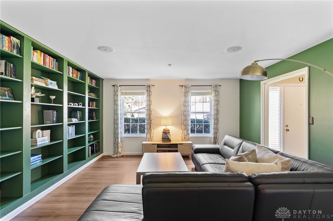 1340 Penbrooke Trail