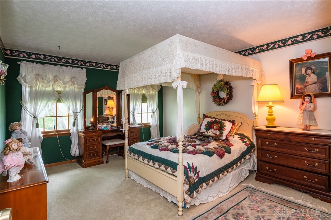 1180 Sugar Hill Lane