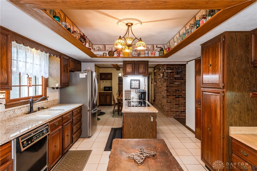 1180 Sugar Hill Lane