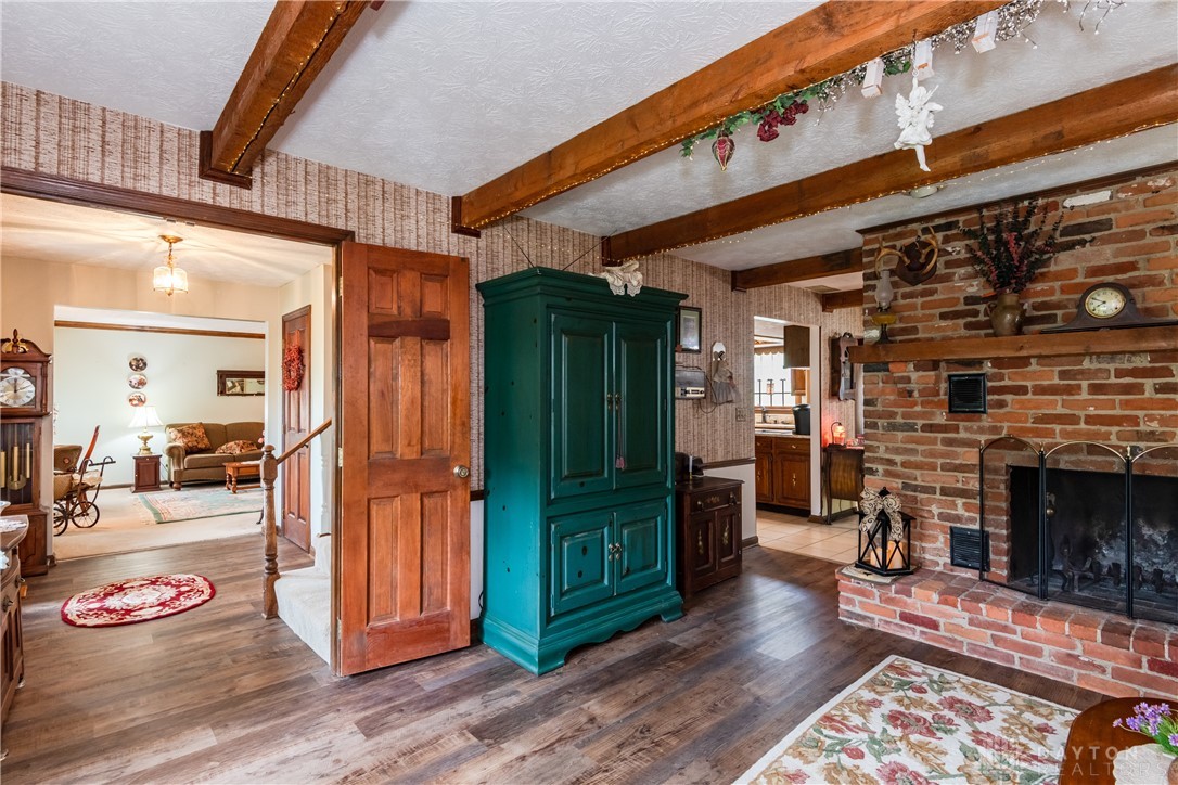 1180 Sugar Hill Lane