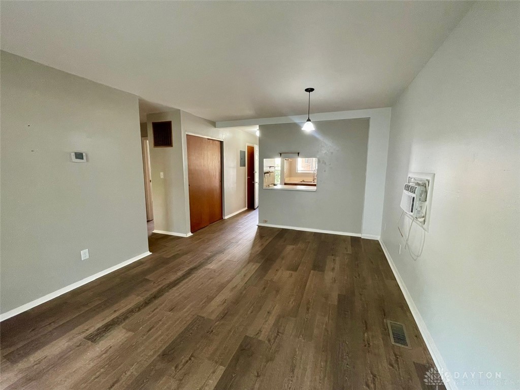 425 Suncrest Drive 1 & 2