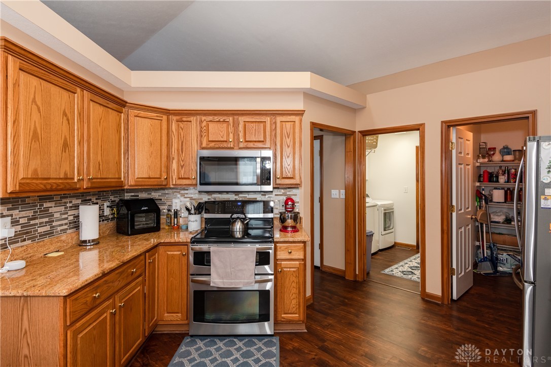 7916 Kings Ridge Circle