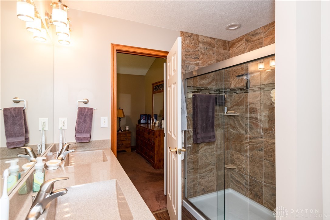 7916 Kings Ridge Circle