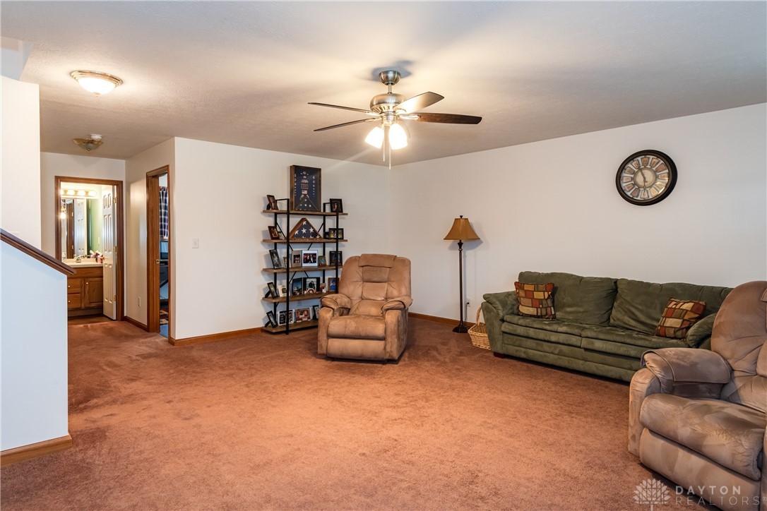 7916 Kings Ridge Circle