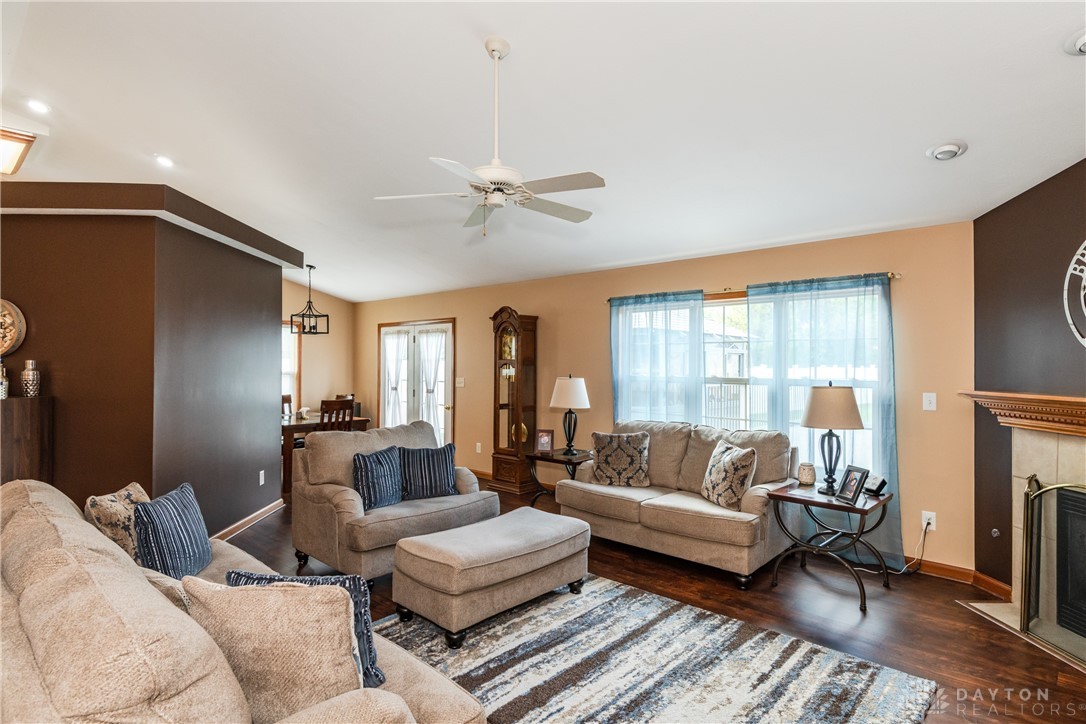 7916 Kings Ridge Circle