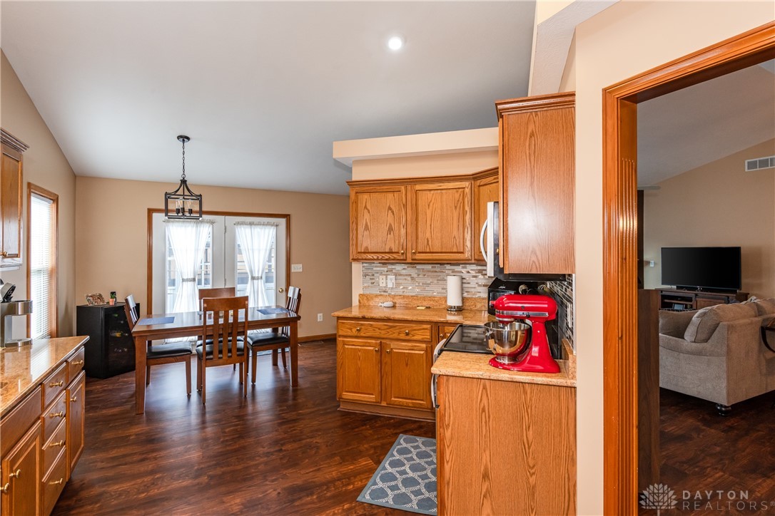 7916 Kings Ridge Circle