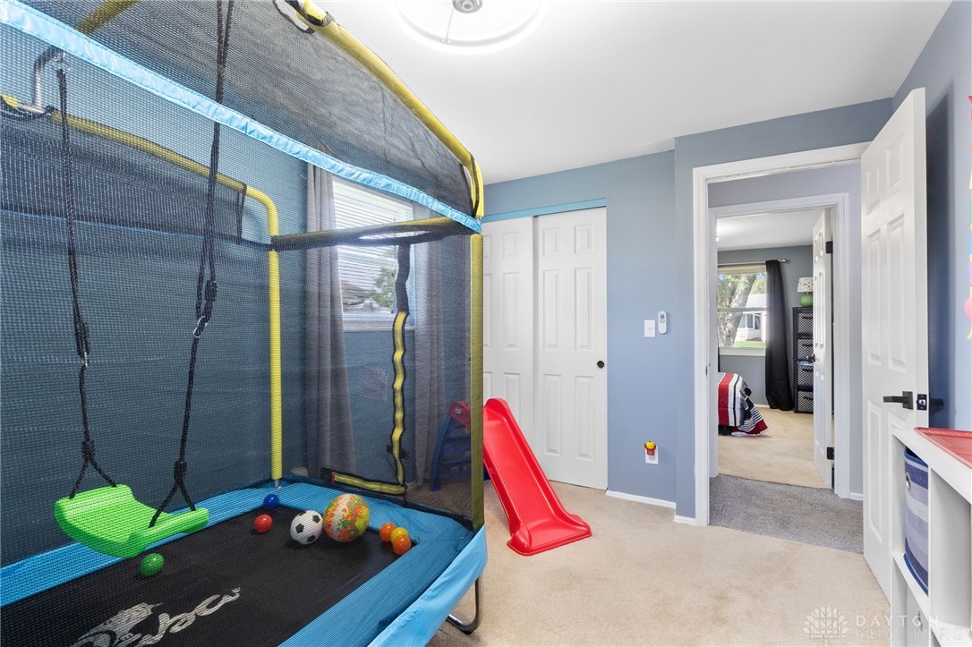7772 Redbank Lane