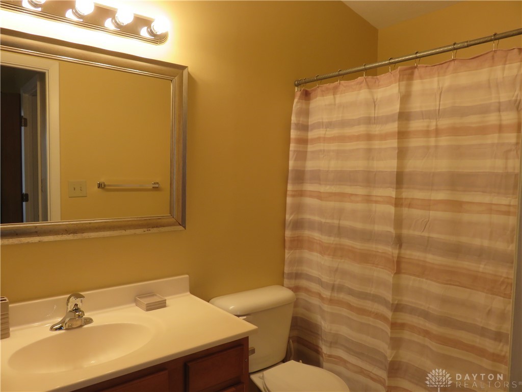 1520 Lake Pointe Way 6