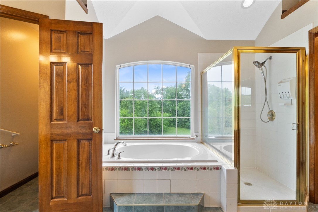 2159 Bassett Court