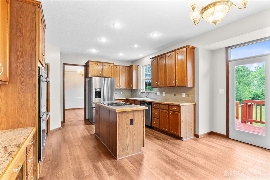2159 Bassett Court