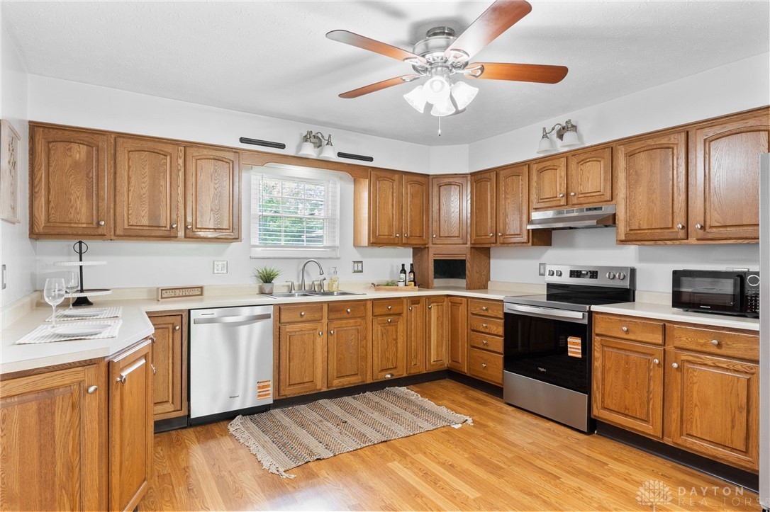 3154 Creekside Drive