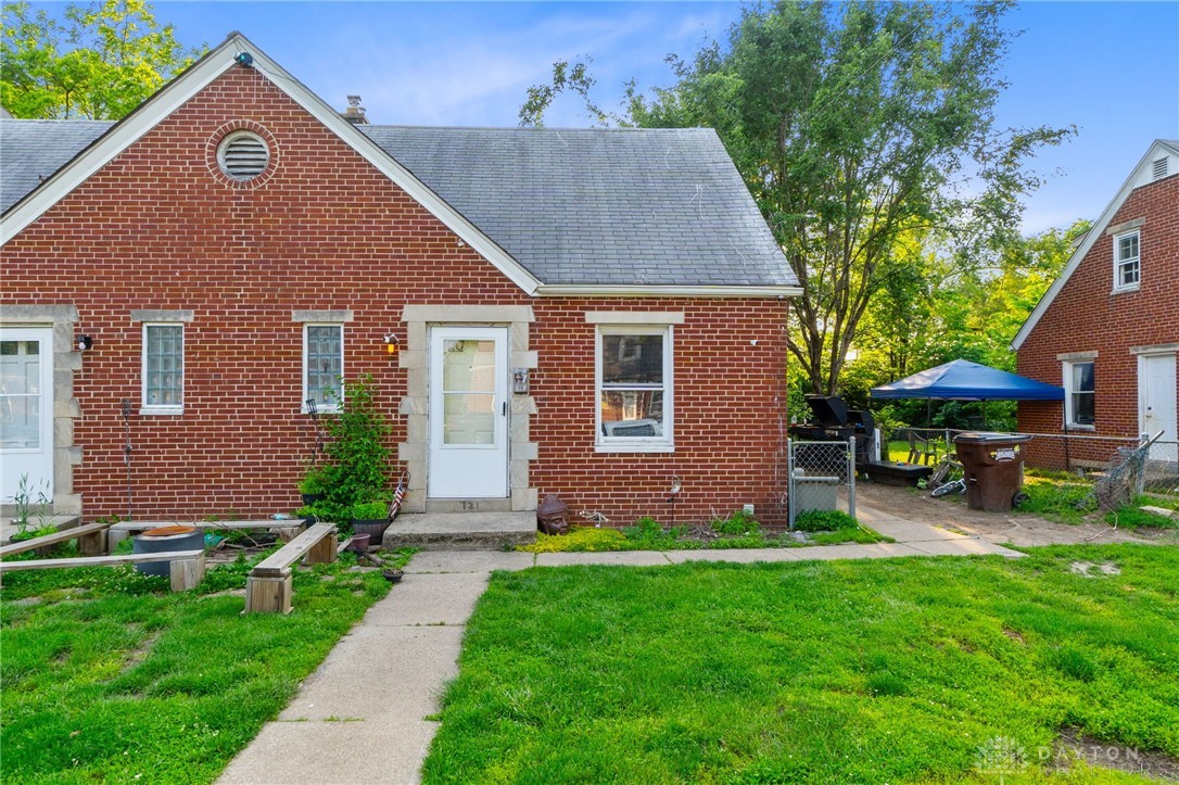 721 Winston Drive 719
