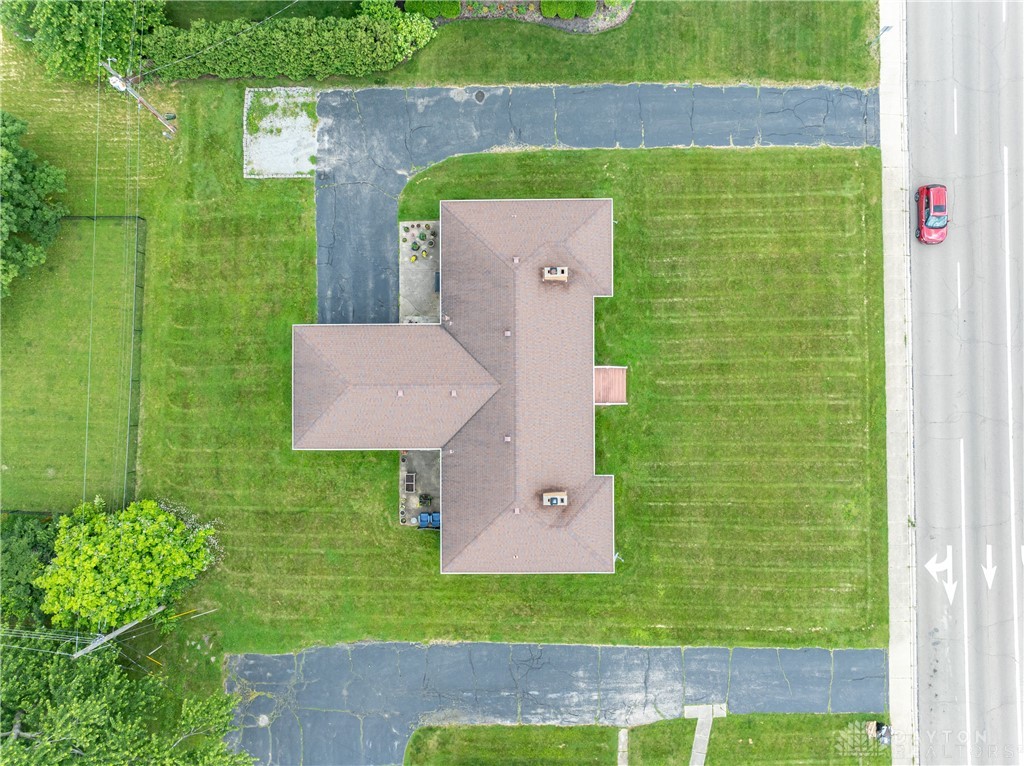 923 E National Road